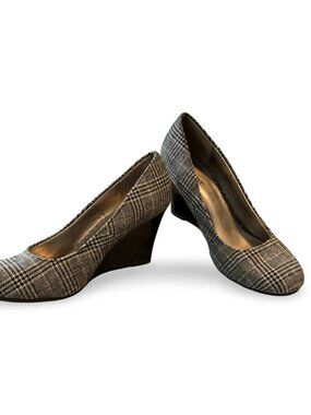 Dexter Wedge Shoe - Size 7.5